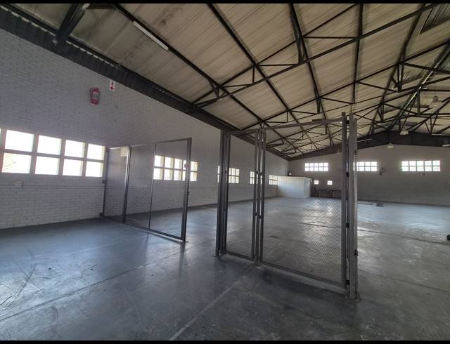 1,200M² WAREHOUSE TO LET IN KYALAMI
